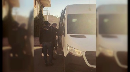 Karabk merkezli 4 ilde FET operasyonu: 4 gzalt