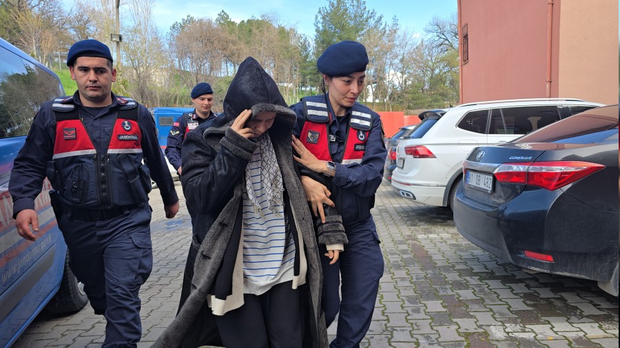 E�ini av t�fe�iyle �ld�ren kad�n adliyeye sevk edildi