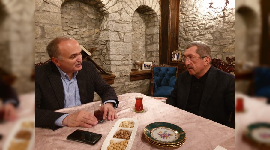 Bakan zl, Vergili ile iftarda bir araya geldi