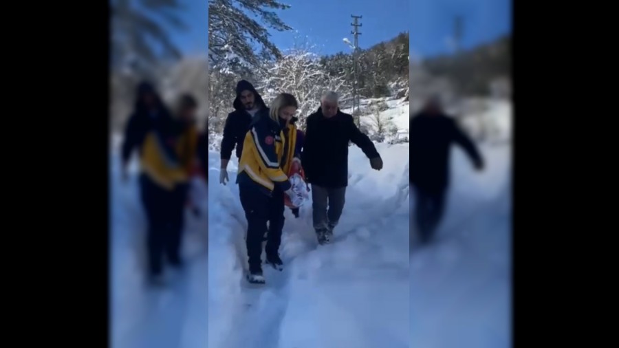 Evde bak�m hastas� vatanda� i�in sa�l�k ekipleri seferber oldu