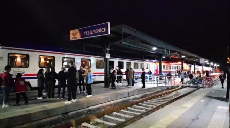 Turistik Karaelmas Ekspresi yolcular Yenice'nin doasna hayran kald