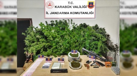 Uyuturucu operasyonunda 3 kii tutukland