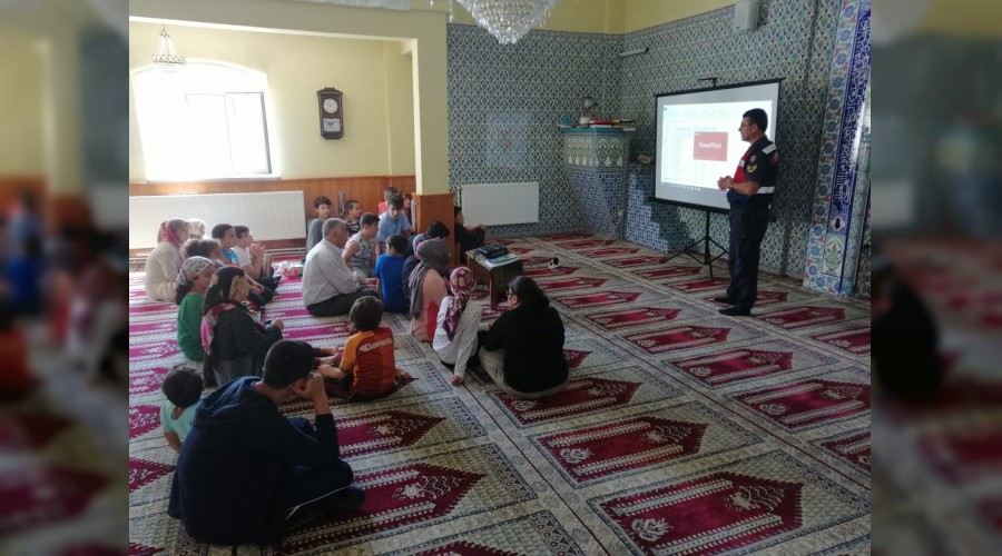 Yenice Jandarmadan Kuran kursu rencilerine trafik eitimi