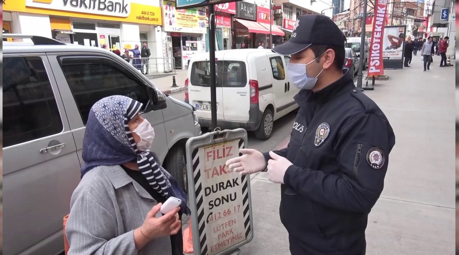 Polisler, risk grubundaki yallar uyarrken, eve gitmeleri iin sz istedi
