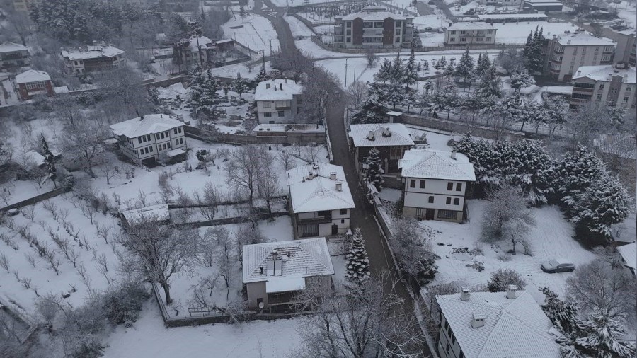 Safranbolu�da kar ya���� tarihi konaklar� yeniden beyaza b�r�d�