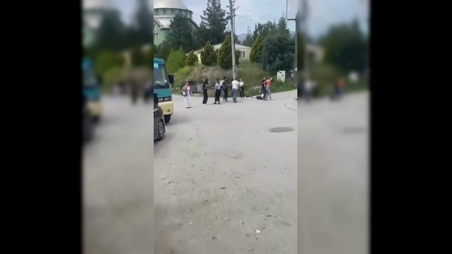niversiteli kzlarn "erkek arkada" kavgas