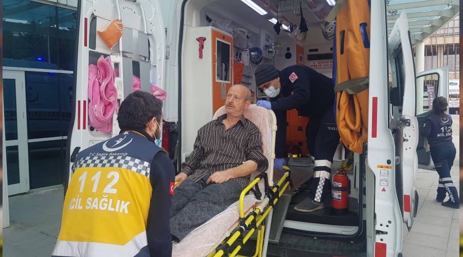 Baba ve oğlu karbonmonoksit gazından zehirlendi
