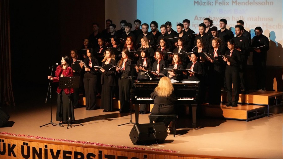 KBܒde T�rkiye ve Azerbaycan ezgileri ayn� sahnede