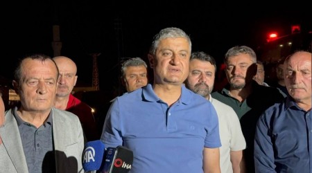 Vali Yavuz: "Karabkteki orman yangn evrelendi, 300 personel ile almalar sryor"