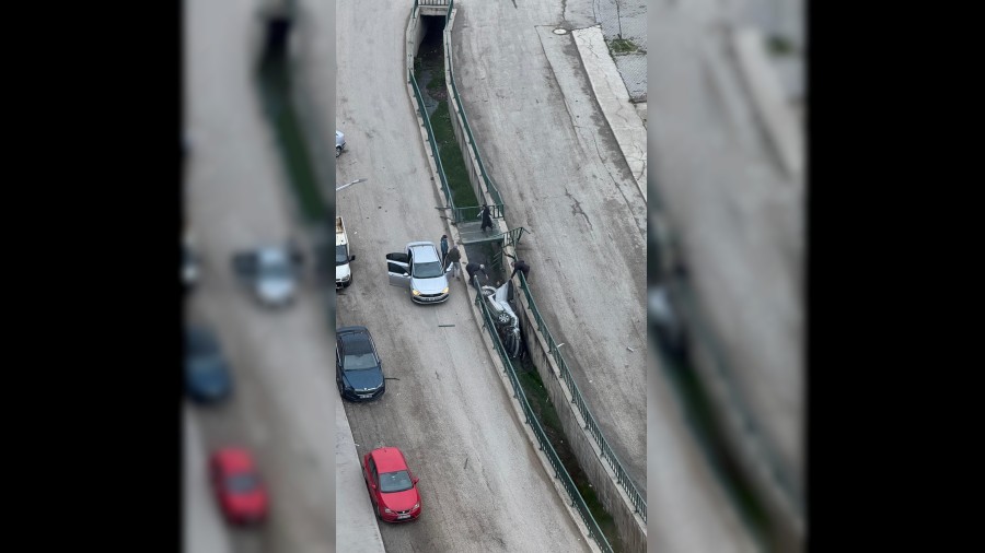 Alkoll� ve ehliyetsiz s�r�c� ortal��� birbirine katt�