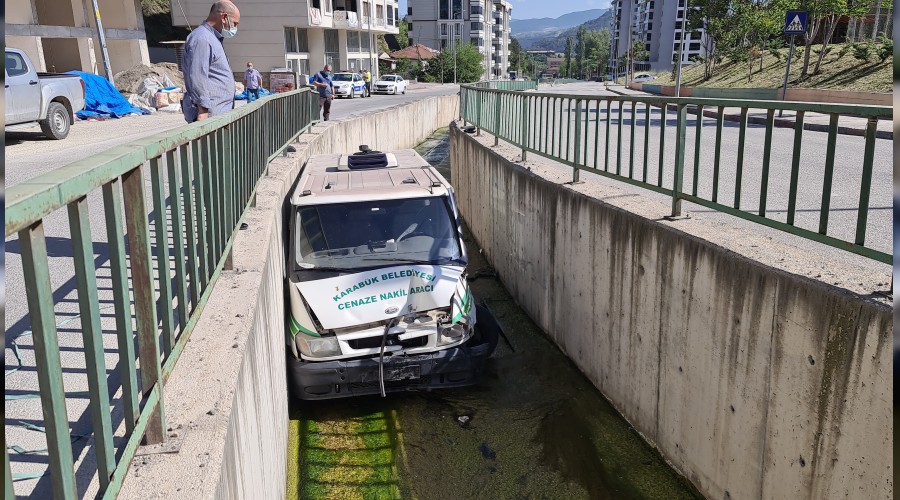 Cenaze arac su kanalna dt