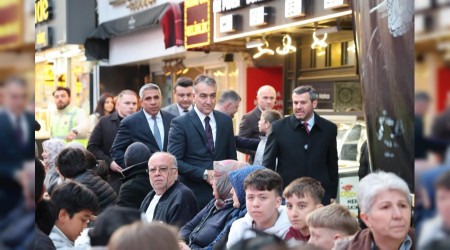 Karab�k�te binler ayn� sofrada bulu�tu