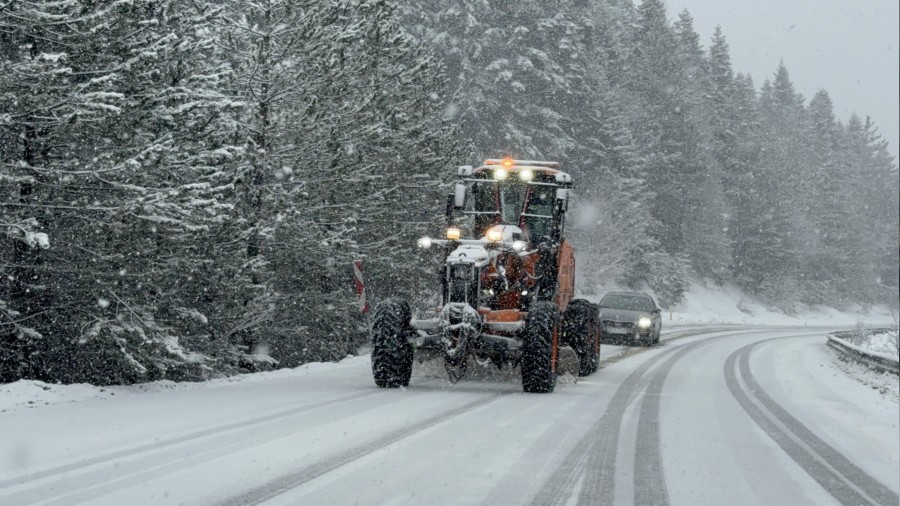 Karab�k��n y�ksek kesimlerinde kar ya���� etkili oluyor