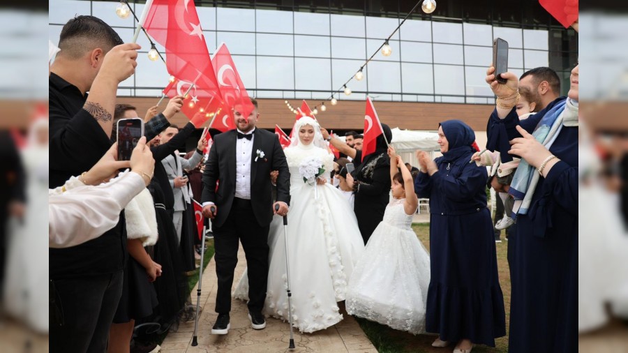 Kuzey Irak'ta gazi olan Demir dnya evine girdi