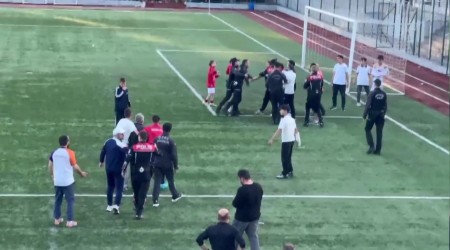 U-15 Futbol Ligi ampiyonluk manda saha kart