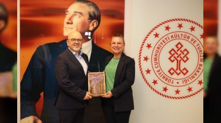 Bakan Elif Kseden Sinema Genel Mdr Birol Gvene Festival Daveti