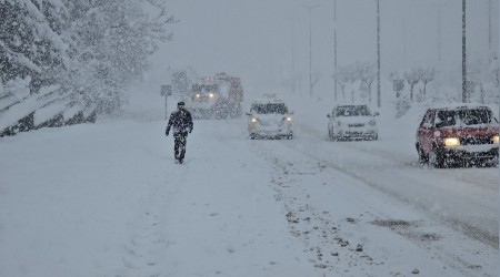 Karab�k'te kar tatili uzad�