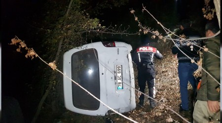 Aracyla arampole yuvarland, arayan polislere "ehir dndaym" dedi