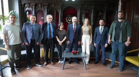 Rektr Krk, Trabzon Gazeteciler Cemiyetinde gazetecilerle bir araya geldi