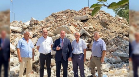 CHP'li Akay, Dzce'de deprem sonras yarm kalan projeleri gndeme getirdi