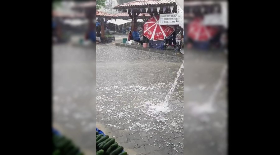 Safranbolu’da dolu ve yamur etkili oldu 