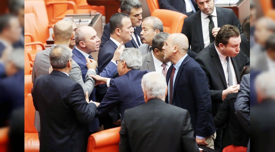 Yeni askerlik sistemi Meclis'te
