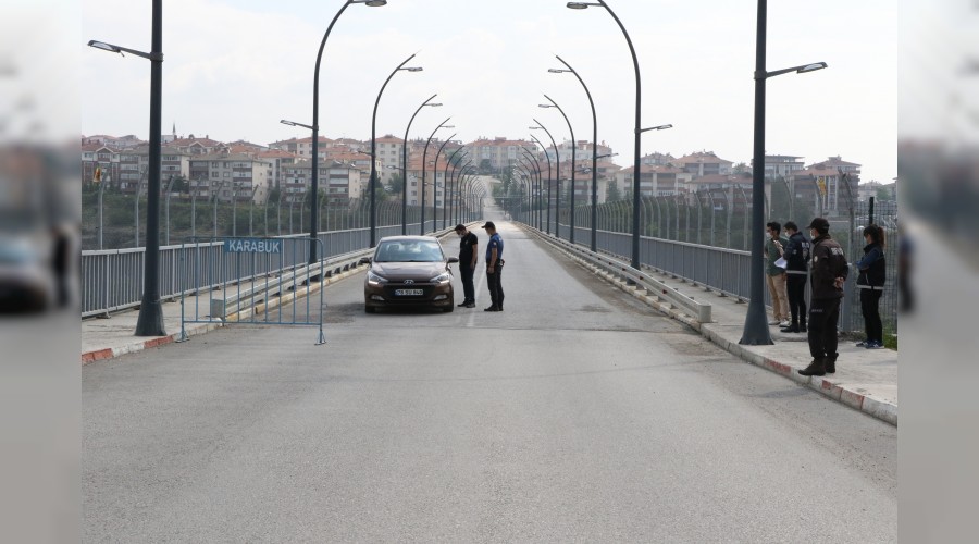 Cadde ve sokaklar öğrenciler için sessizliğe büründü