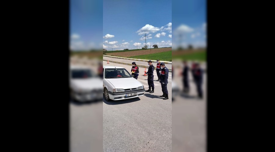 Trafik haftasında vatandaşlar ve sürücüler bilgilendirildi