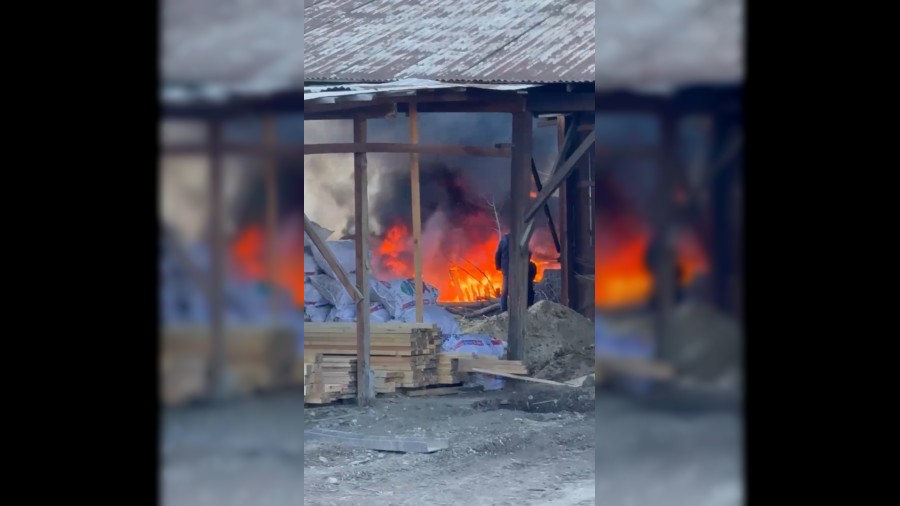 ��p konteynerlerinde ��kan yang�n korkuttu