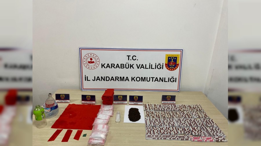 Jandarmadan uyuturucu operasyonu: 6 pheli gzaltnda