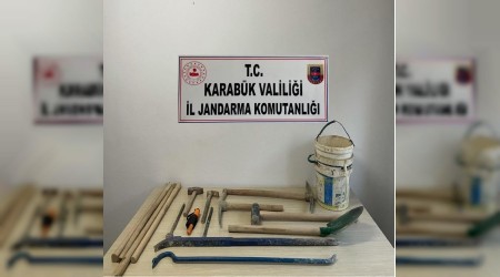 Kstlamay frsat bilip define ararken yakalandlar