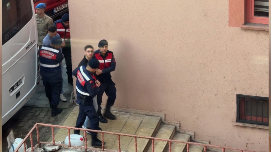 Kuyumcu soygunu zanllar ikinci kez hakim karsnda