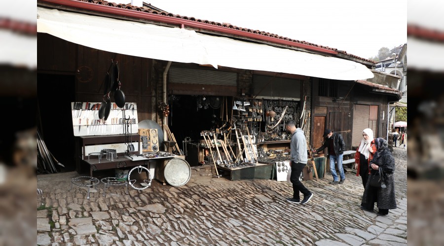 223 yllk Demirciler ars Can ekiiyor