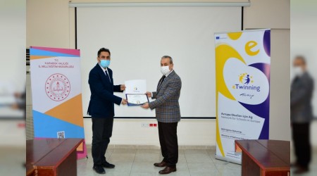 ETwinning projeleri kalite etiketlerinin takdim treni gerekletirildi