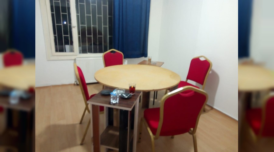 Evi kumarhaneye çevirmişler