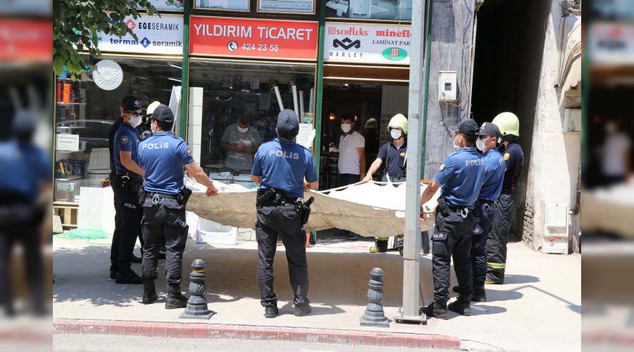 Koronodan bunalıma girdi , intihar etmeye kalkıştı