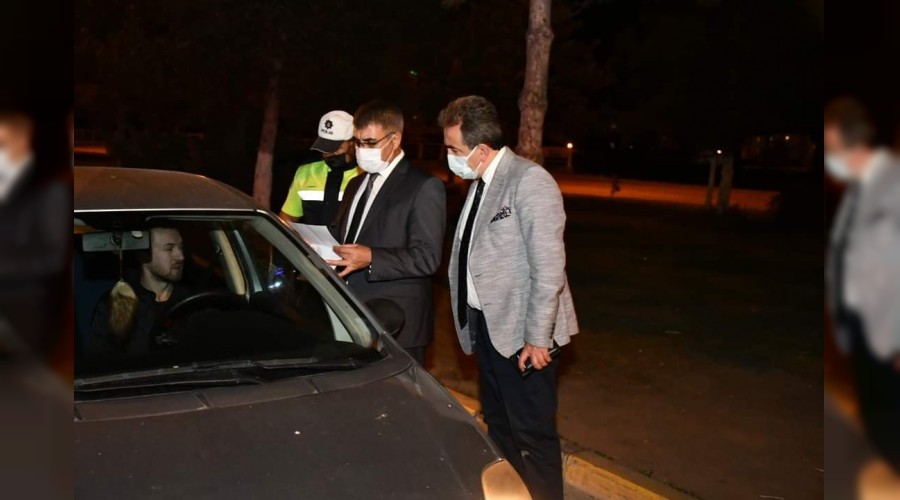 Vali Grel,  izin belgelerini kontrol etti