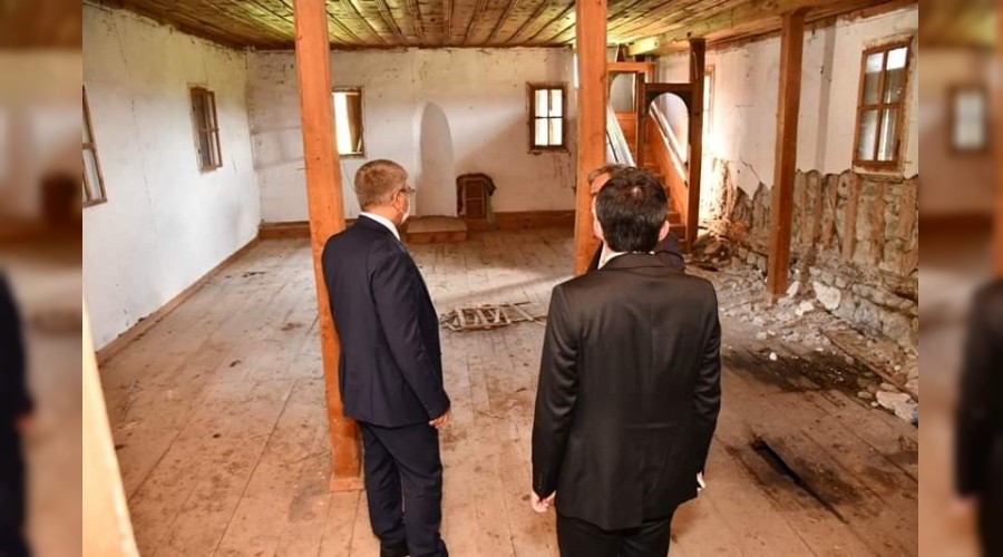 Vali Grel trbe ve hamamlarda incelemelerde bulundu