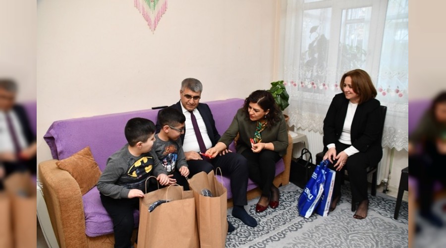 Vali Grel, vatandalara misafir oldu