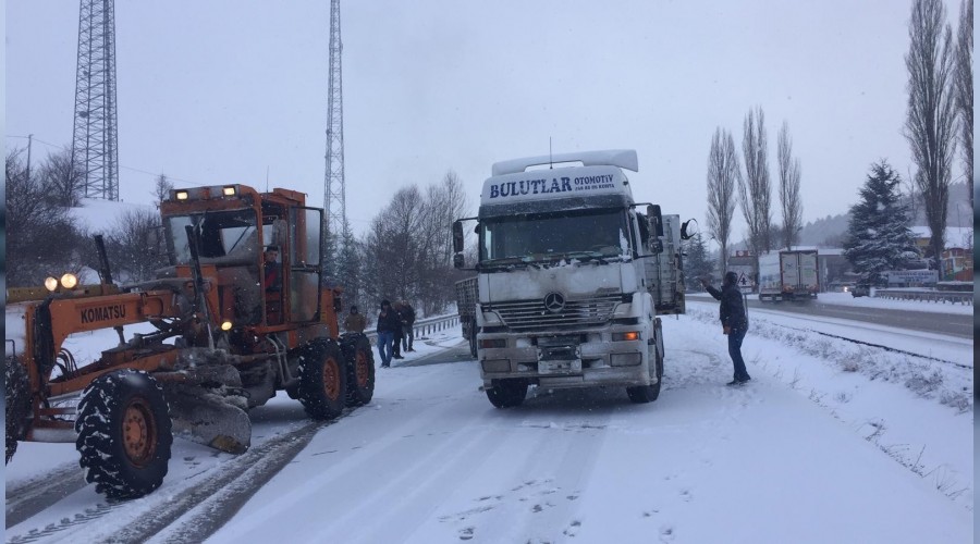 Karabük - Gerede karayolu trafiğe kapandı
