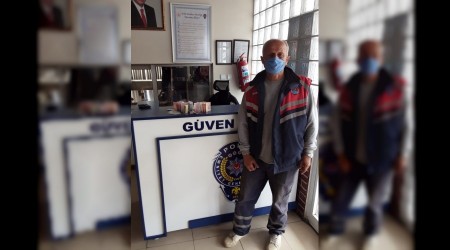 Temizlik grevlisi bulduu paray polise teslim etti