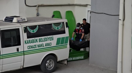 Cezaevinden izinli kp, einin evini atee verdi
