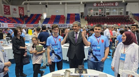 Karabk'te 200 renci 65 projeyle yeteneklerini sergiledi