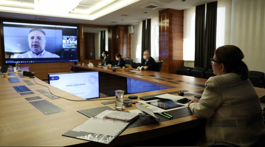Milli paralarla ticaret artyor