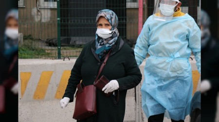 Otobste krmz bileklik panii