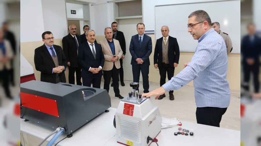 TOBB Teknik Bilimler MYO�ya e�itim ve sanayi odakl� ziyaret