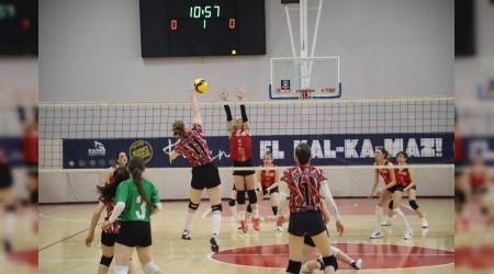 Yurt Lig Karadeniz Grup (1) m�sabakalar� Karab�k'te ba�lad�