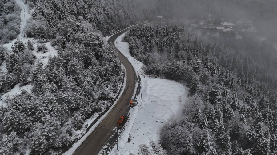 Ahmet Usta ge�idi yeniden beyaz �rt�yle kapland�