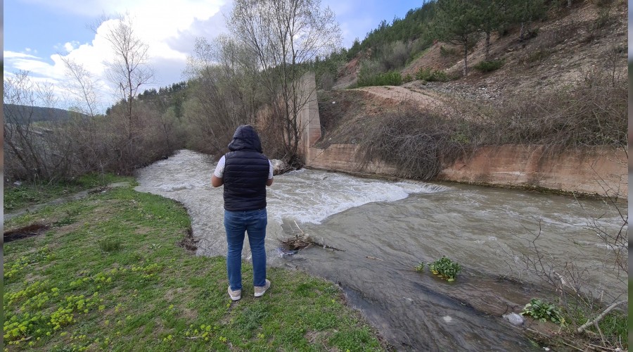 Dereye düşen çocuk kurtarılamadı