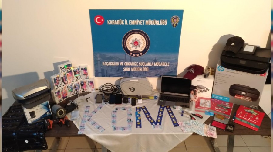Resmi belgede sahtecilik yapan 3 kişi tutuklandı